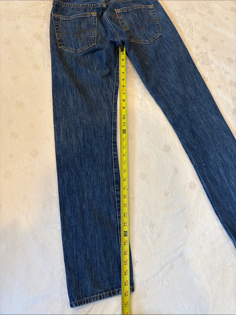 Classic 501 Levi's Men's Straight Jeans - Deep Blue Denim 100% Cotton    28X32